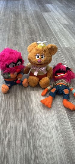 Muppets Animal and Fozzie Bear
