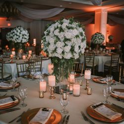 Wedding Decorations Premium White Rose Balls In Cylinder Vases