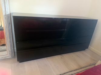 Drown Dresser