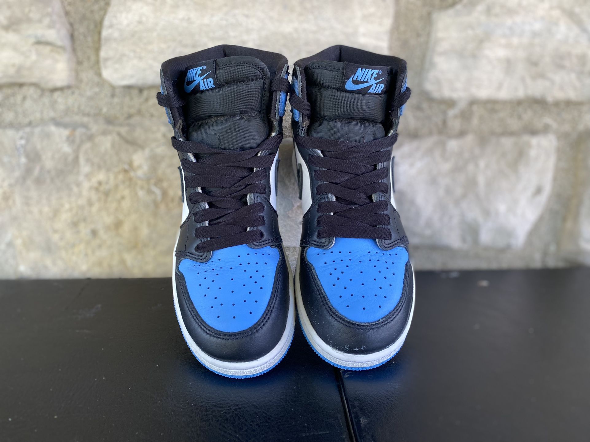 Air Jordan 1 High OG UNC Toe ( pick up only ) Size 5y