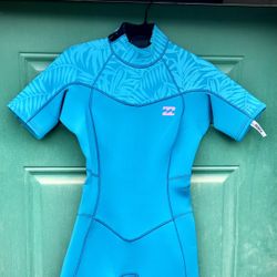 Women’s Billabong Wetsuit - 2mm Springsuit - Size 6