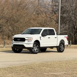 2022 FORD F-150 STX 5.0L V8 4WD  