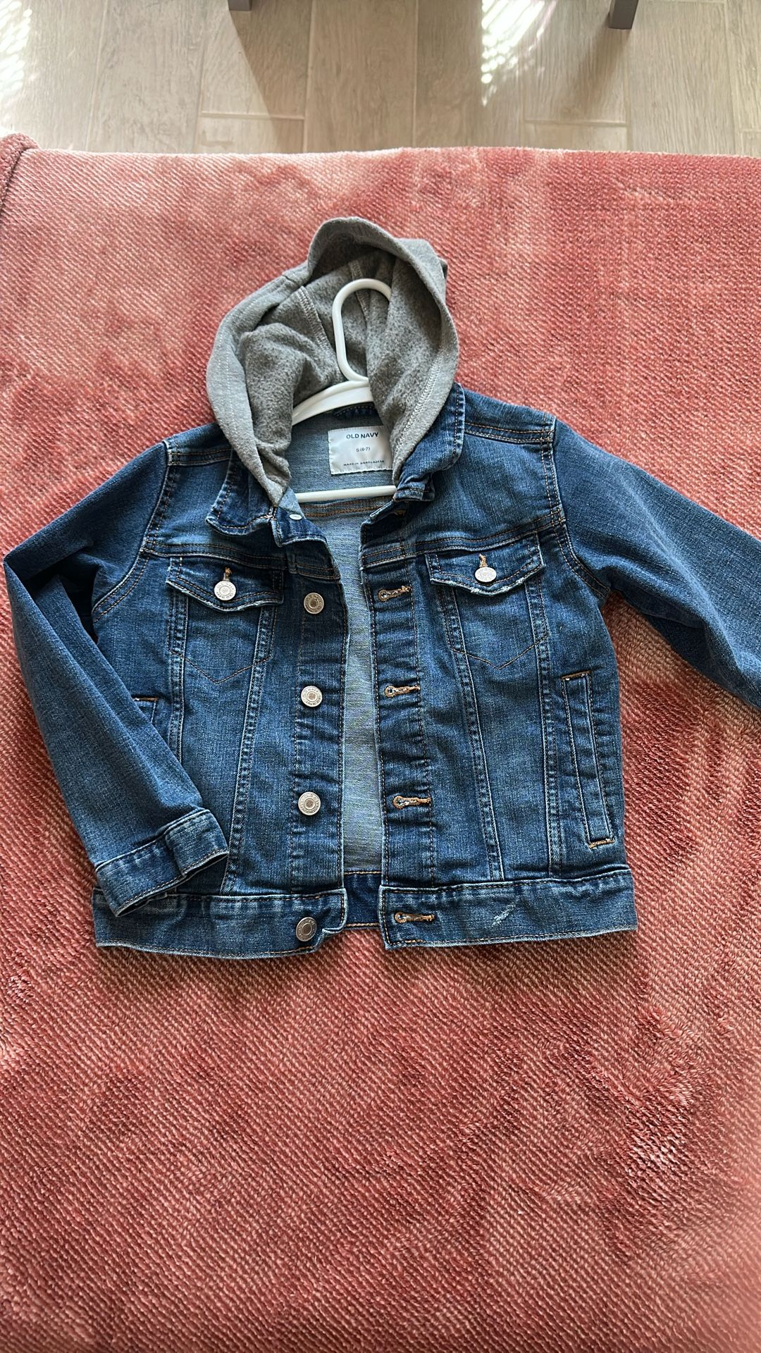 Kids Old Navy Jean Jacket Size 6/7 $8