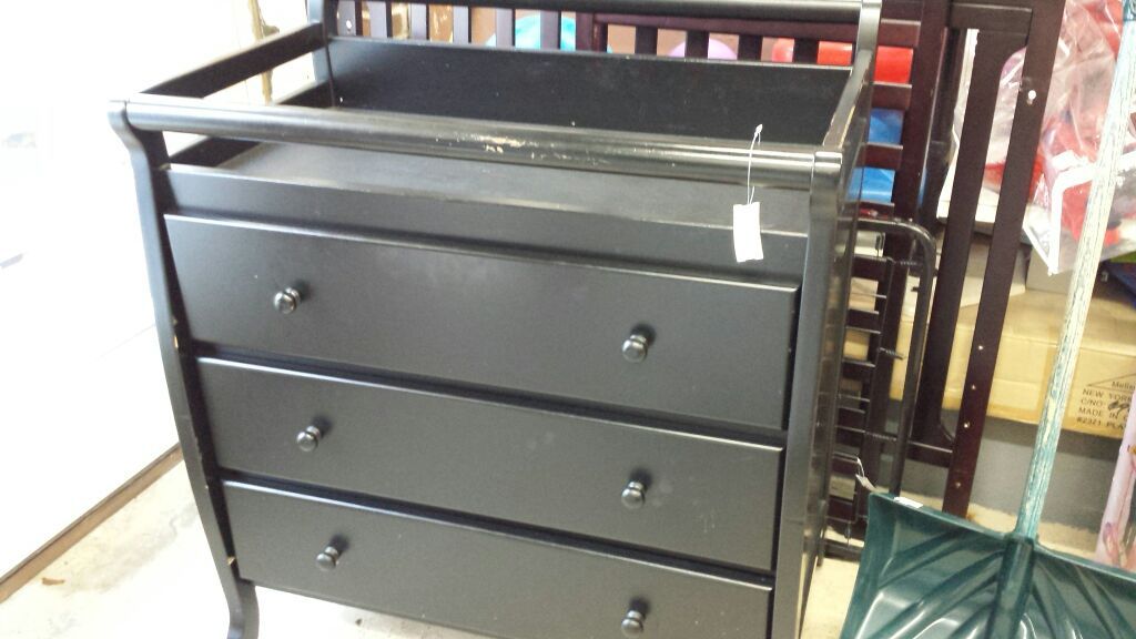 Million Dollar Baby Emily 3 Drawer Changing Table/Dresser Model M4755