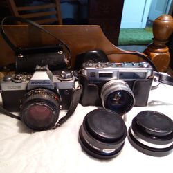 Vintage 35 And 50 mm Camera's 