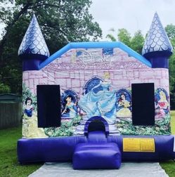 Princess bounce house 13 x 13