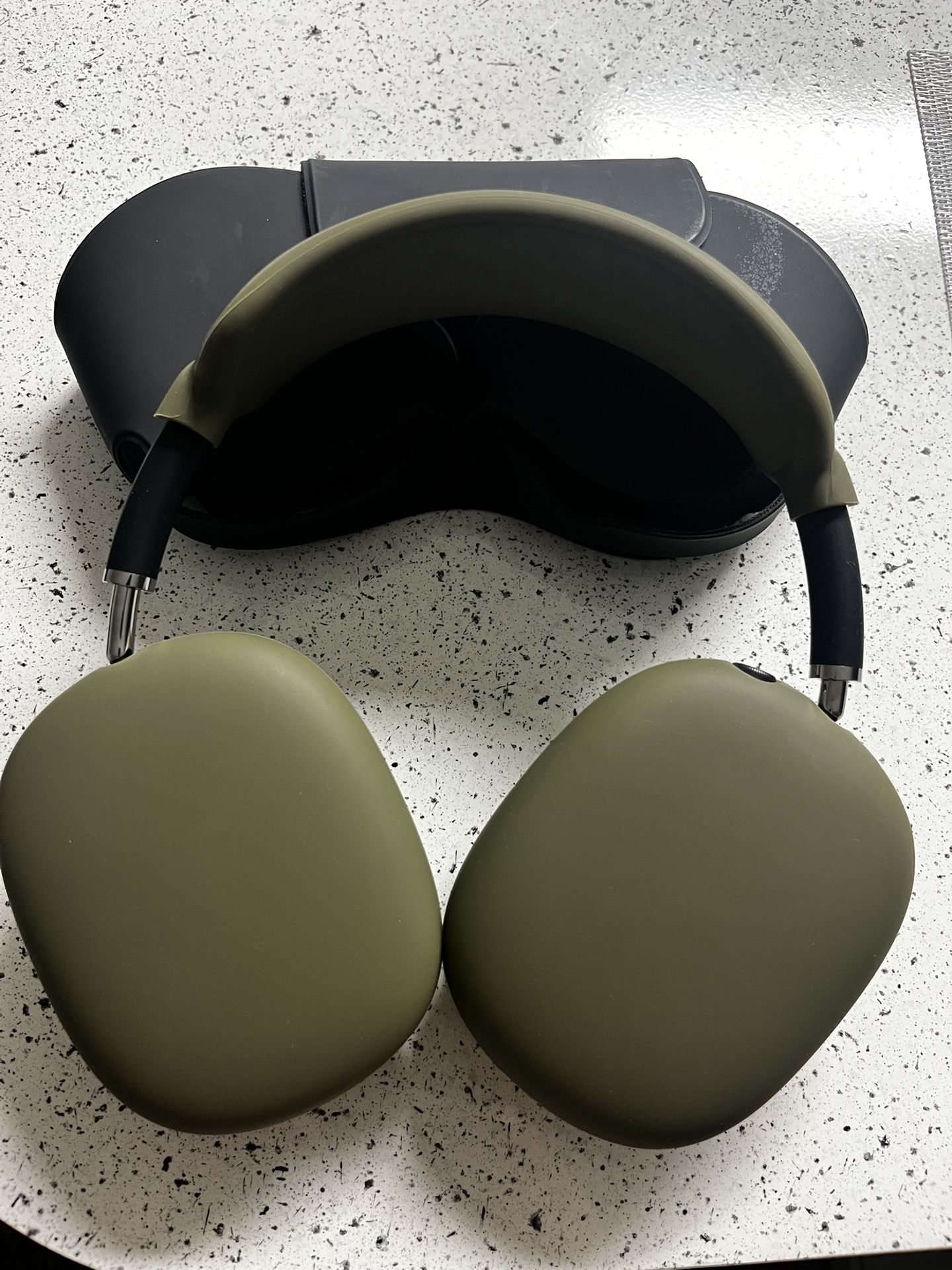 AirPod Pro Max