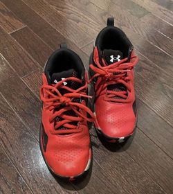 Under Armour, Size Youth 3,  Like Brand new!!!$ 5