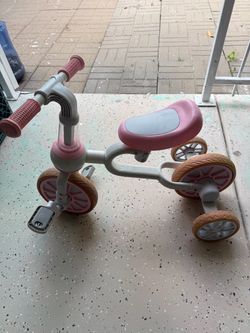 Costway - 4 in 1 Kids Tricycles