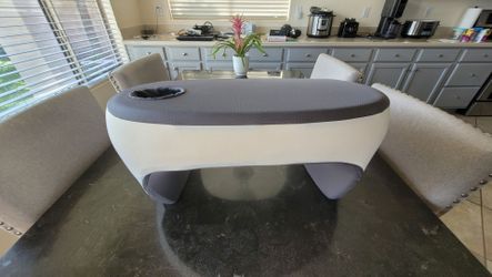 Lap desk reading/gaming pillow