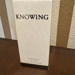 Knowing Perfume By Estee Lauder