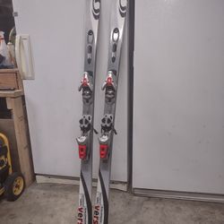 Salomon Skis