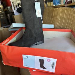 Girls Black  Boots Size 13 / 3 / 4 And 5