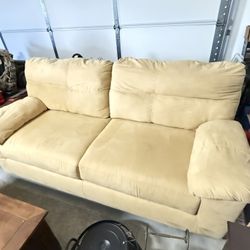 Sofa & Love Seat 