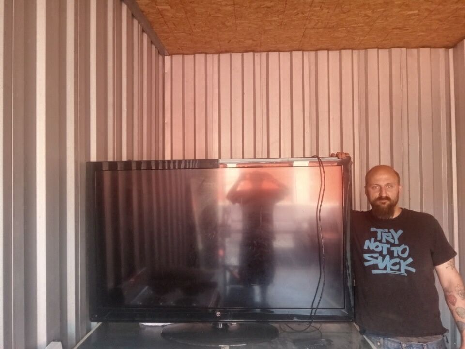 60 Inch & 2 50 Inch Smart TVs