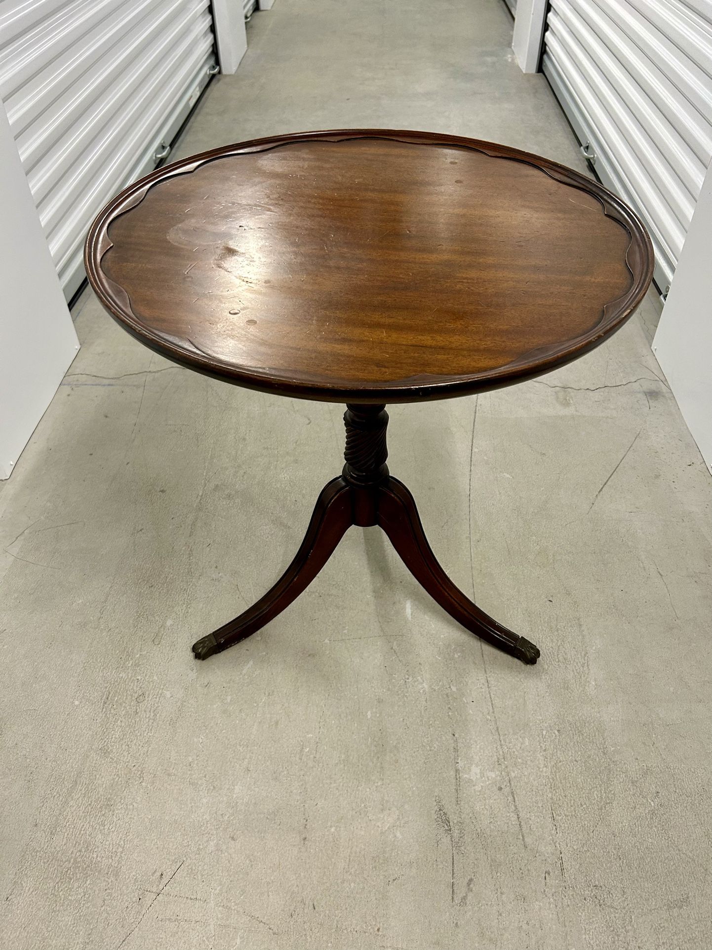 Brandt Antique Mahogany Pie Crust End Table (26” Diameter) / Firm Price