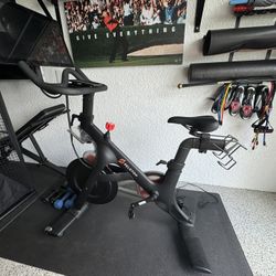 Peloton Bike