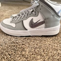NIKE Dunk High