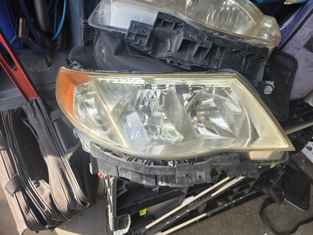 Subaru Forester 2009 Headlights