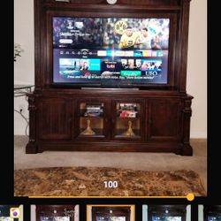 Entertainment Center/tv Stand