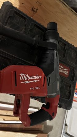 Milwaukee Rotary Hammer