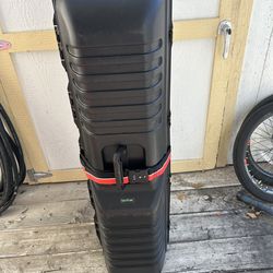 Golf guard hard case READ DESCRIPTION