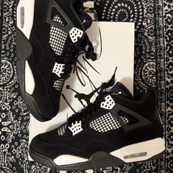 Air Jordan 4 White Thunder