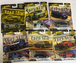 HOT WHEELS  CAR CULTURE  ROAD TRIP SETS WITH CHASE