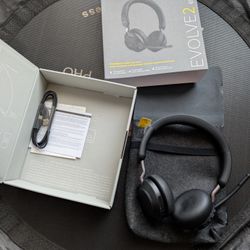 Jabra Wireless Headset Bluetooth And Plug In Dongle 