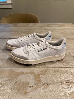 Reebok LT Court Sneakers, Like New - Men’s Size 9.5
