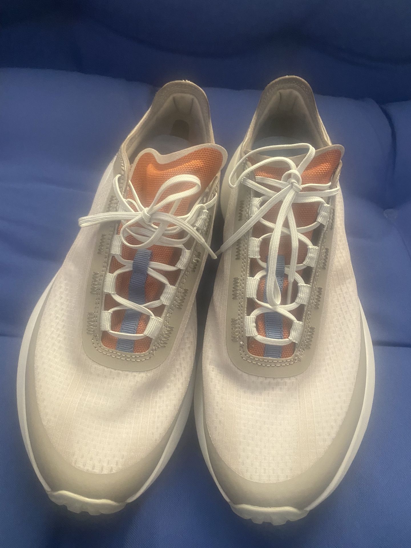 ZARA TRAIL RUNNING SHOES WITH JETFOAM TECHNOLOGY SZ