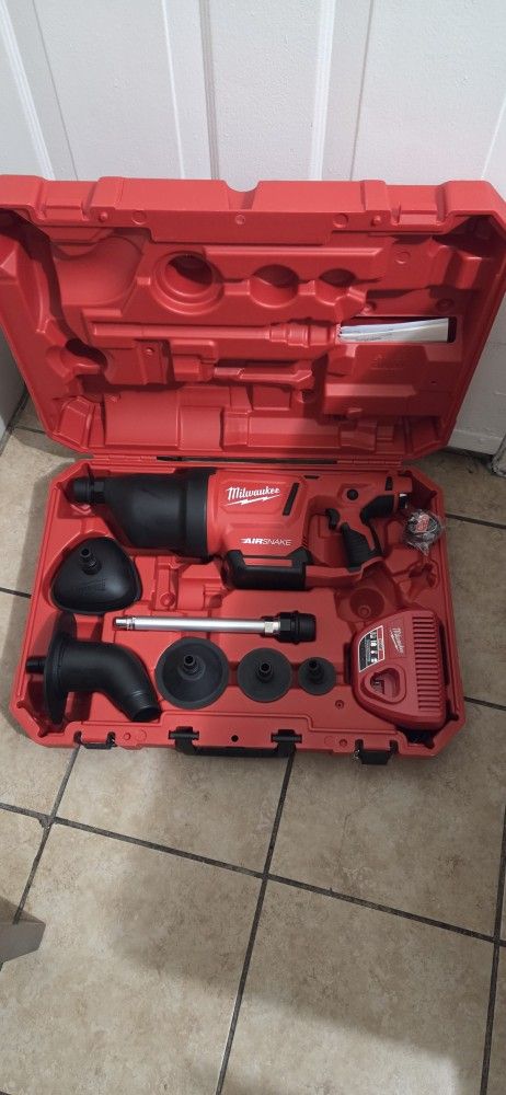 MILWAUKEE M12 VT AIR DRAIN SNAKE + BATTER AND CHARGER SET NEW