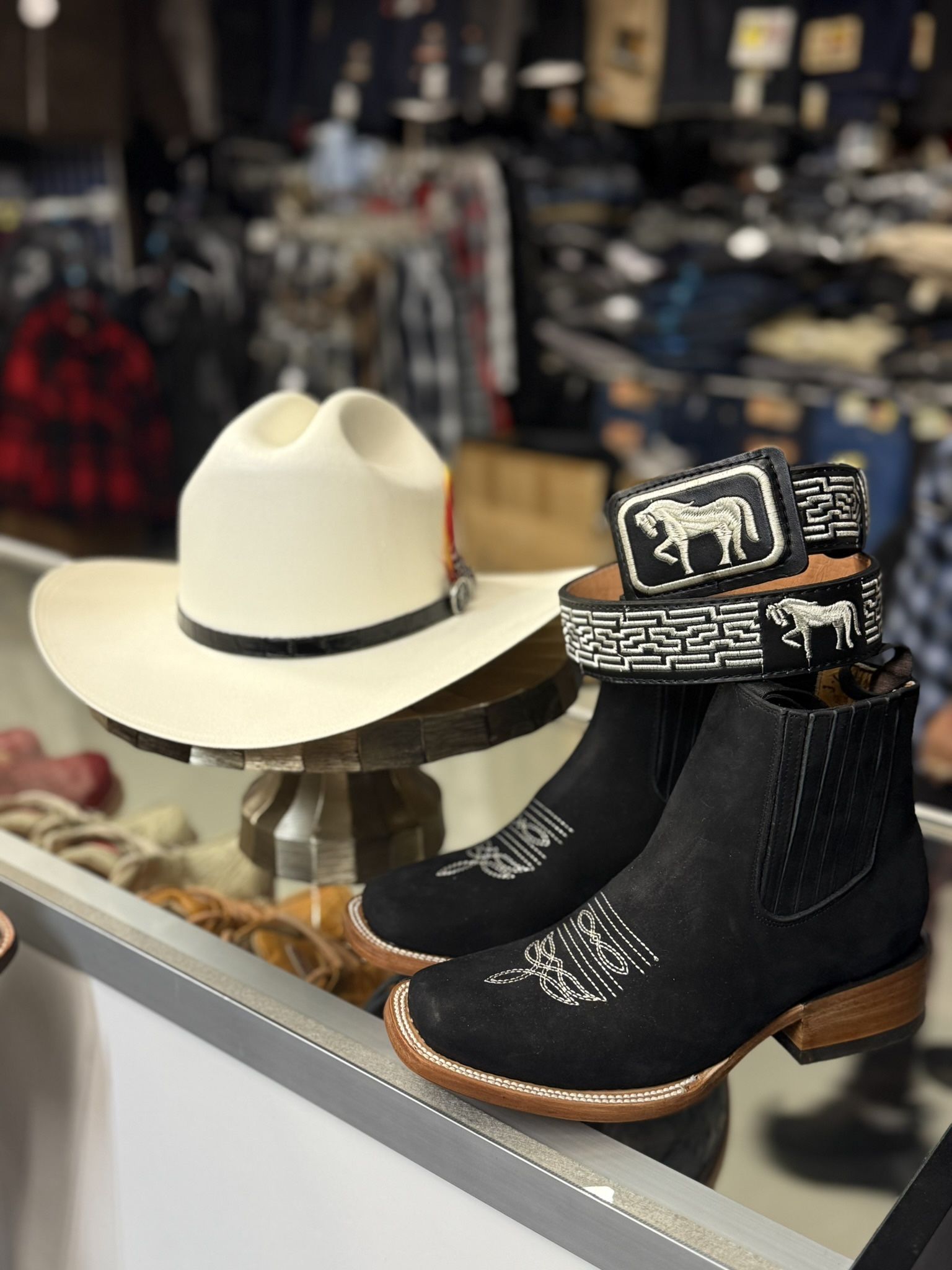 Botines Cinto Y Sombrero 500x