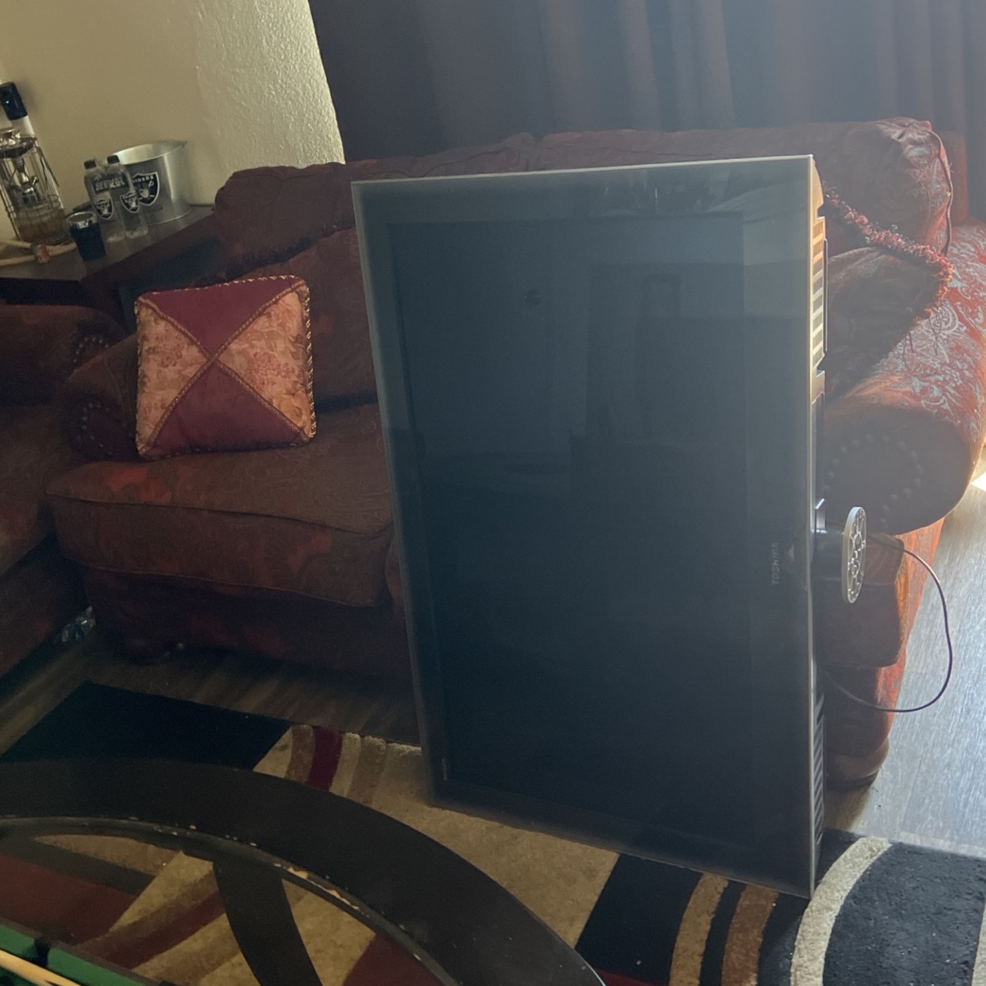 50” Toshiba Flat Screen No Stand 