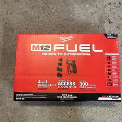 Milwaukee Fuel M12 Installation Drill Kit 