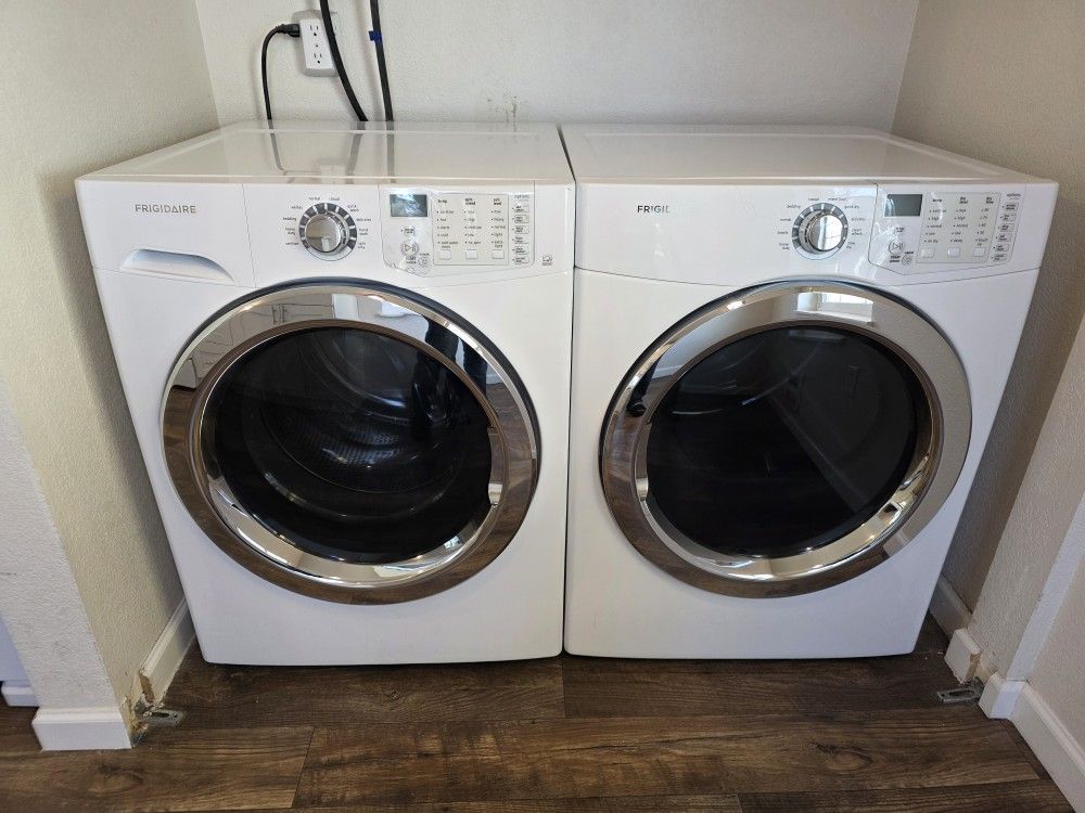 Washer/Dryer Set 