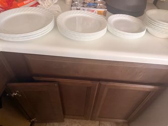 Full set of dishes