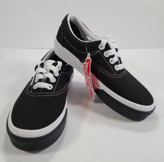 Altaar Kolibrie kast Vans Era Color Block Black and White Sneakers Kids 13 for Sale in Peoria,  AZ - OfferUp