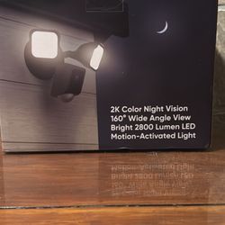 WYZE Floodlight Camera v2, Security Camera Outdoor, 2K HD with Color Night Vision