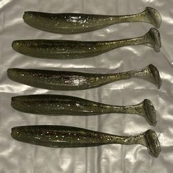 Gold/White-Glitter Paddle Tail Swimbait