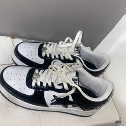 Men’s Bale Sneakers Size 11