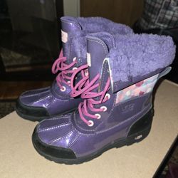 Ugg Girls Winter Boots Available 