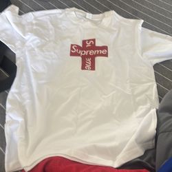 Supreme shirt size S