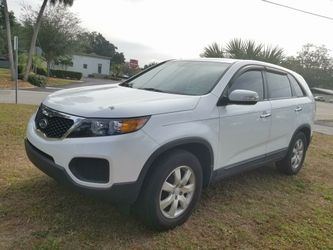 2011 Kia Sorento lx