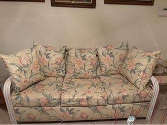 Couch love seat 3 tables