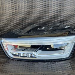 2015 2016 2017 2018 Audi Q3 Left Driver Side Full LED Headlight OEM 8U0941033B