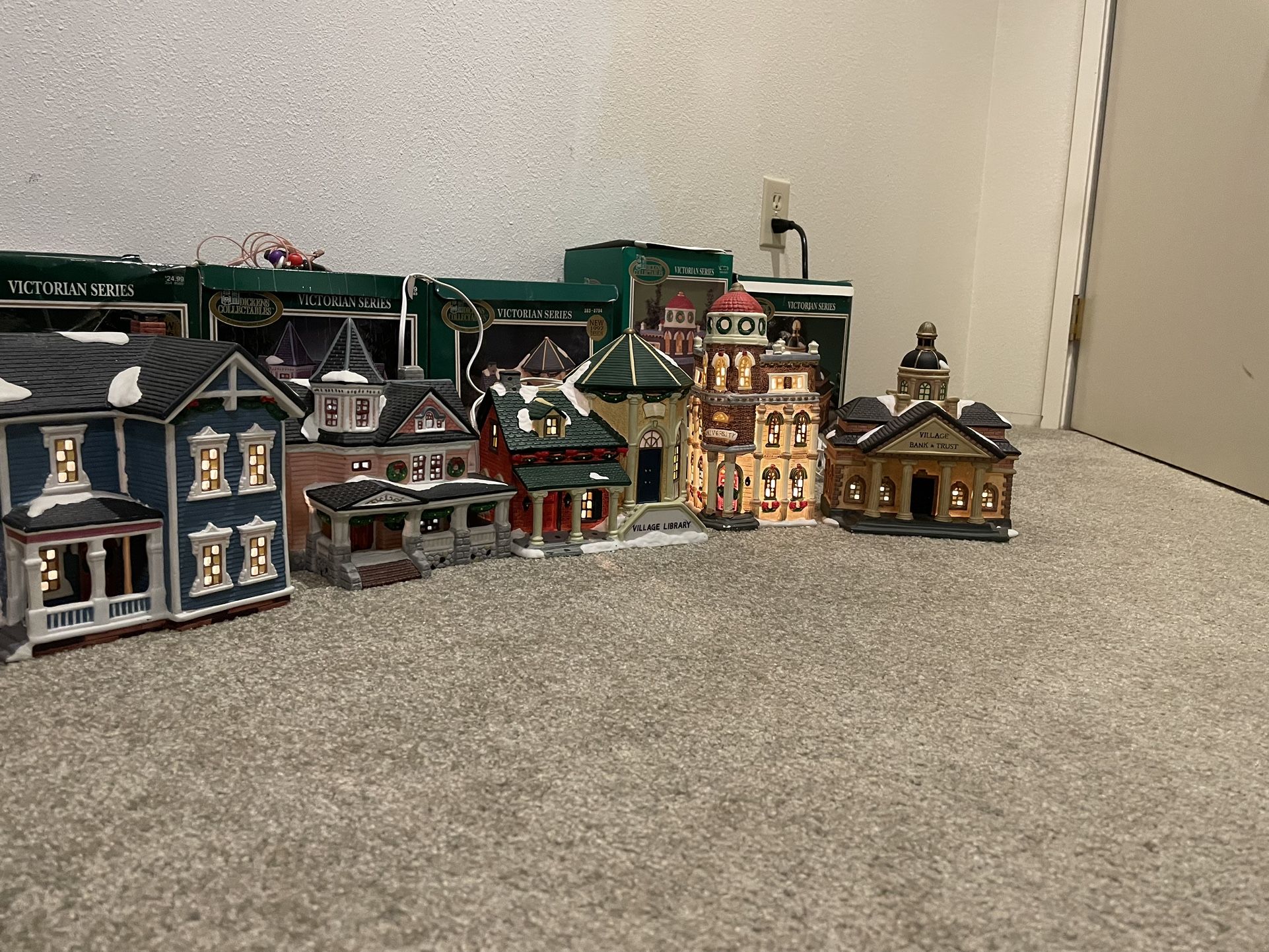 Dickens Collectables Victorian Series