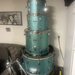 Pearl Drum Set! 