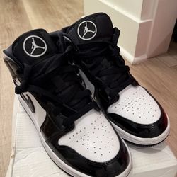 Jordan 1 Mid SE- all star carbon fiber