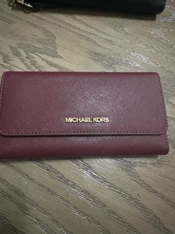 Purse wallet authentic